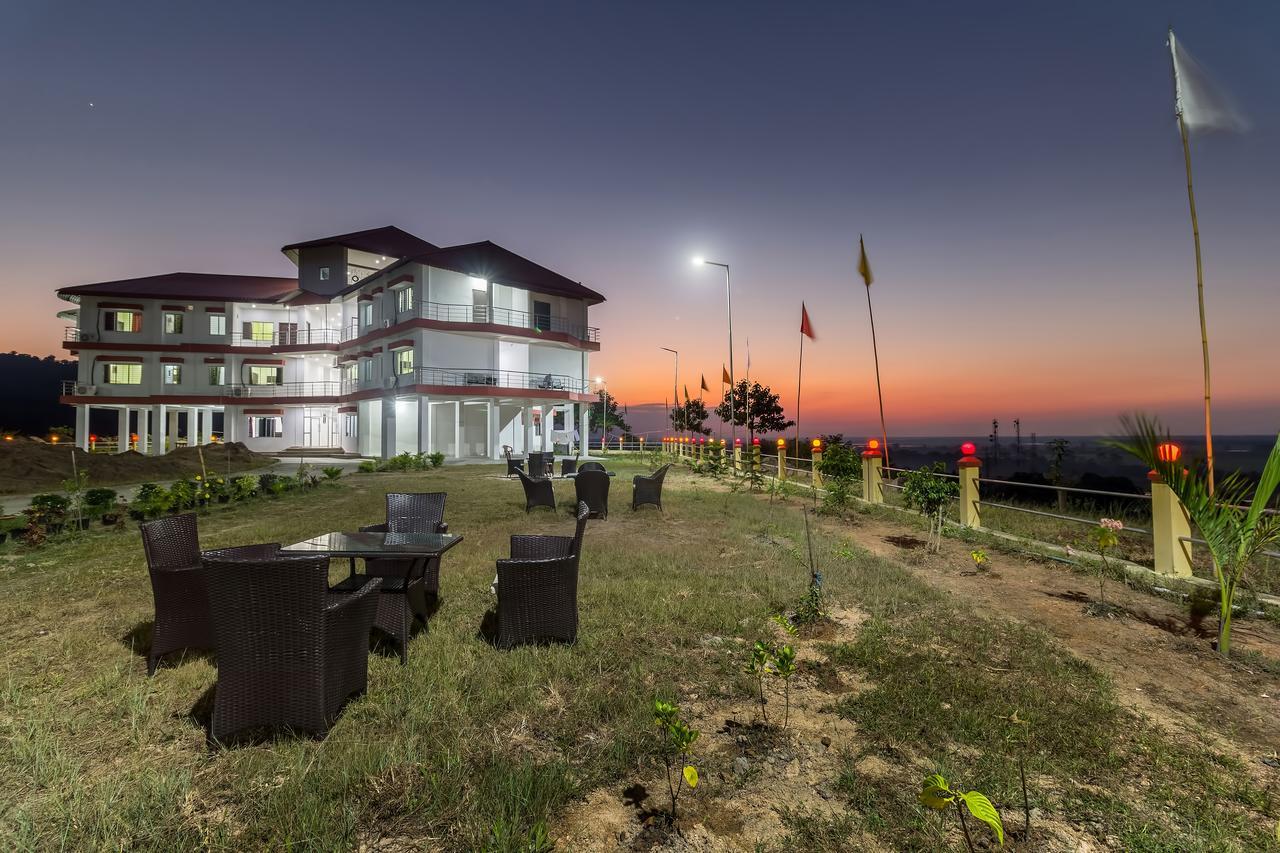 La Vue Resort Kaziranga Bagian luar foto