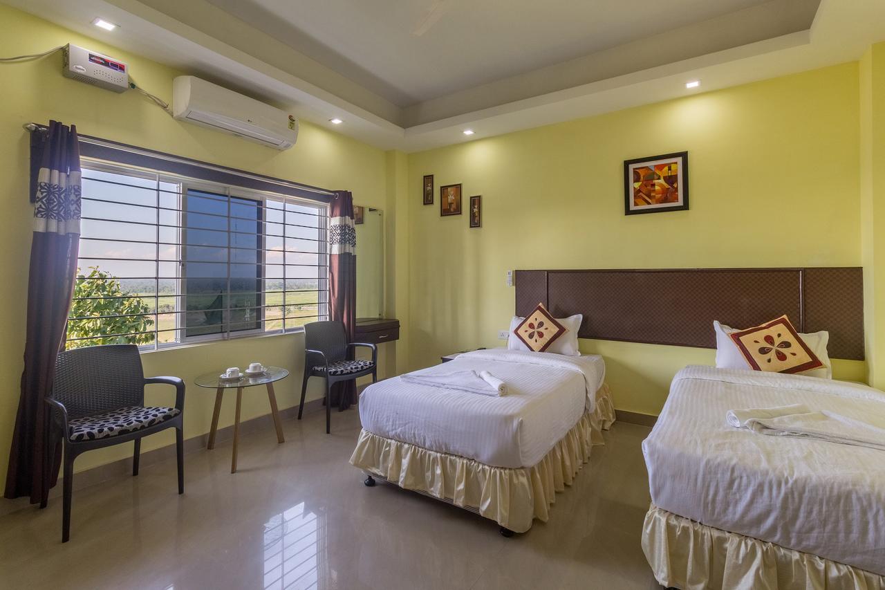 La Vue Resort Kaziranga Bagian luar foto