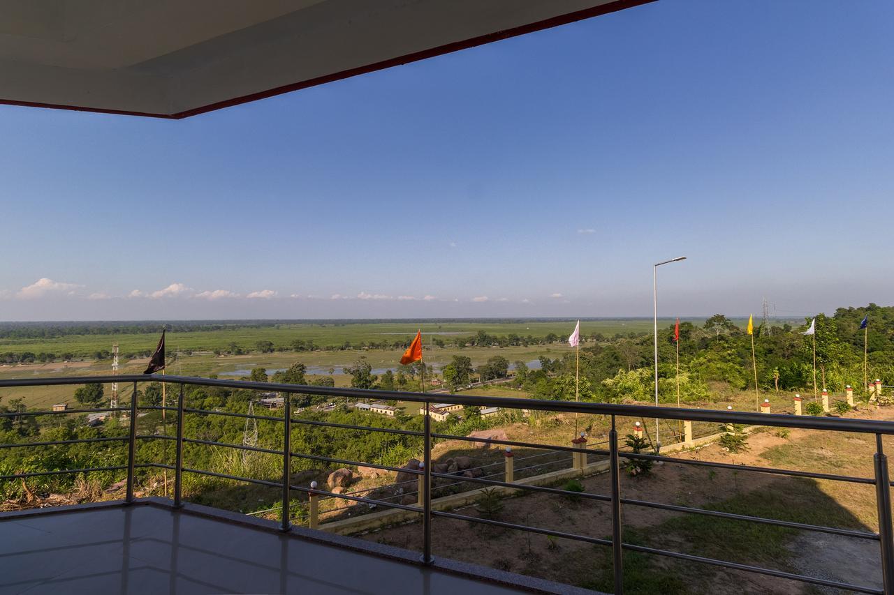 La Vue Resort Kaziranga Bagian luar foto