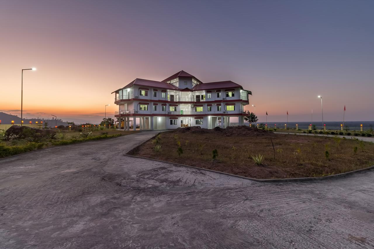 La Vue Resort Kaziranga Bagian luar foto