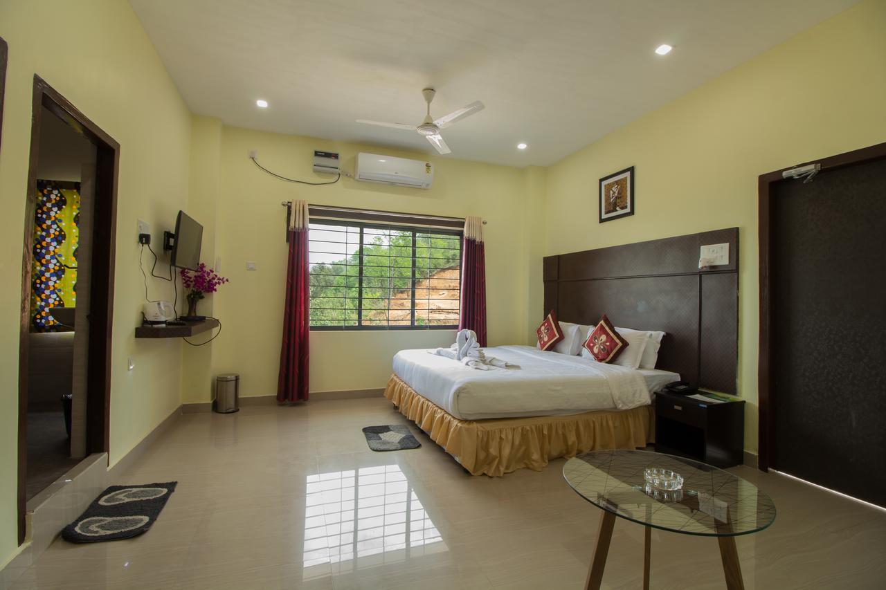 La Vue Resort Kaziranga Bagian luar foto