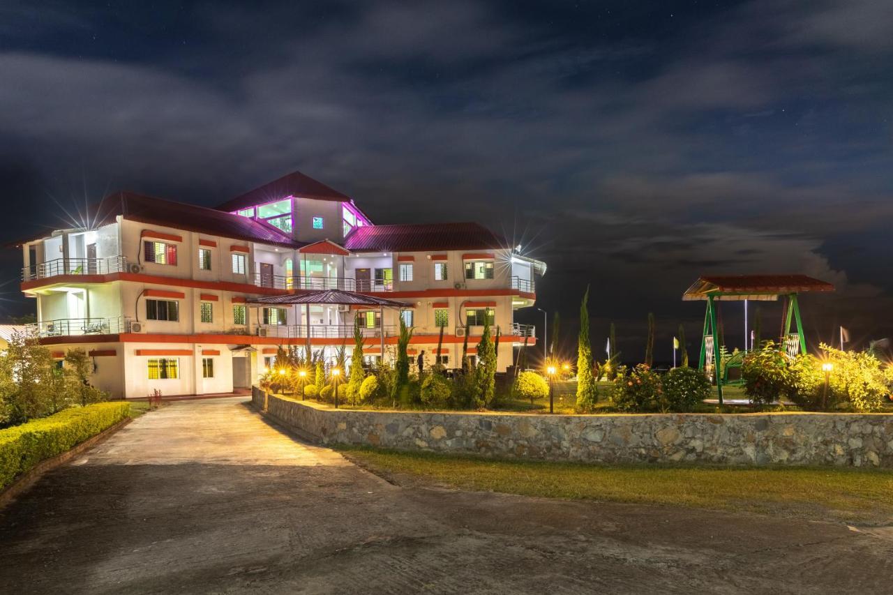 La Vue Resort Kaziranga Bagian luar foto