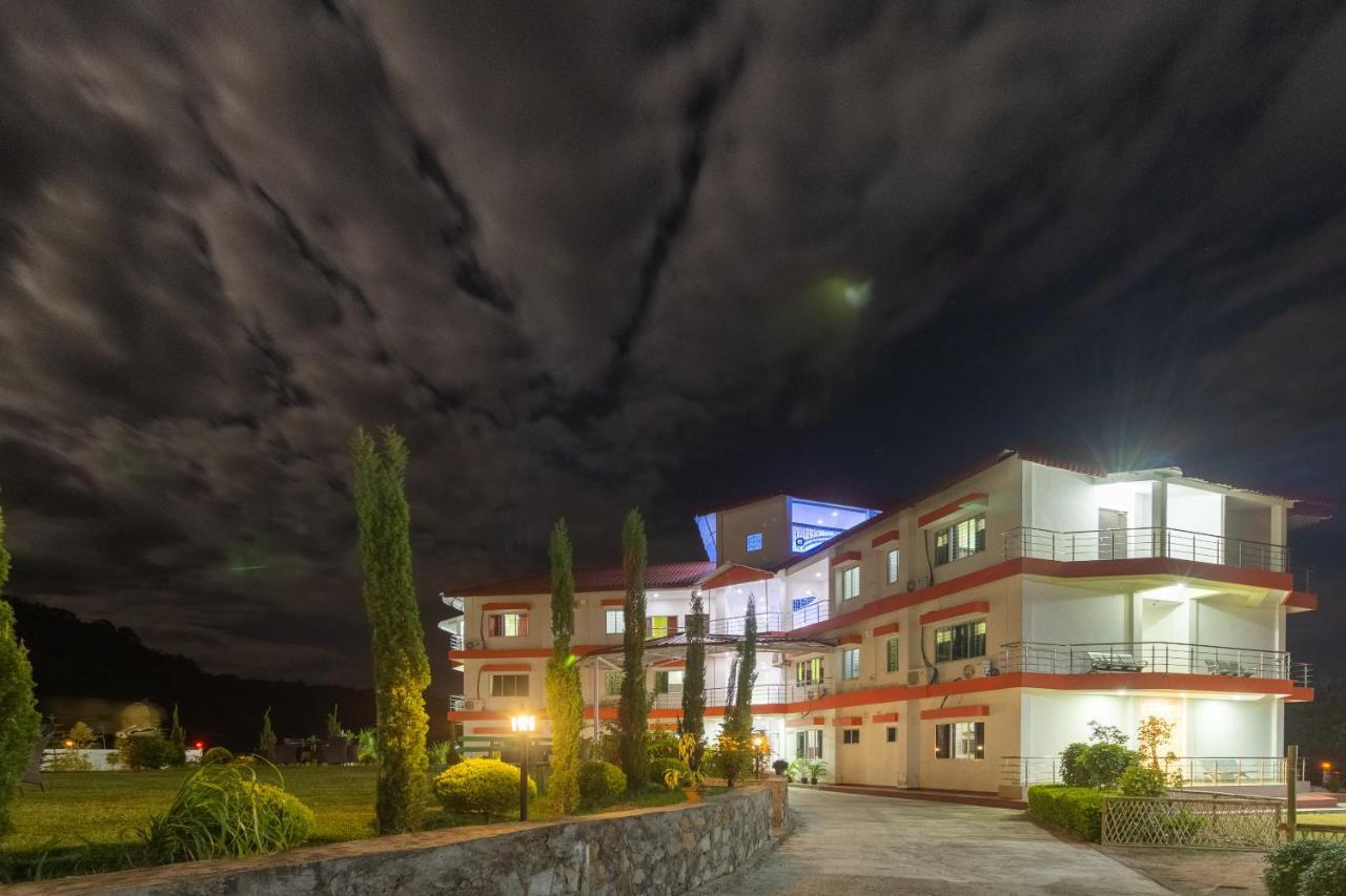 La Vue Resort Kaziranga Bagian luar foto